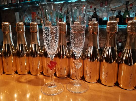 sparkling wine