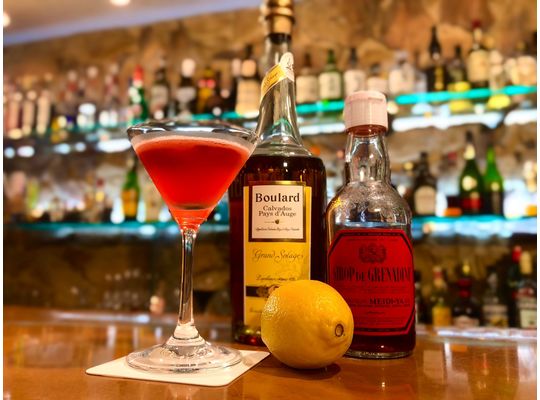 Rượu làm bằng trái táo